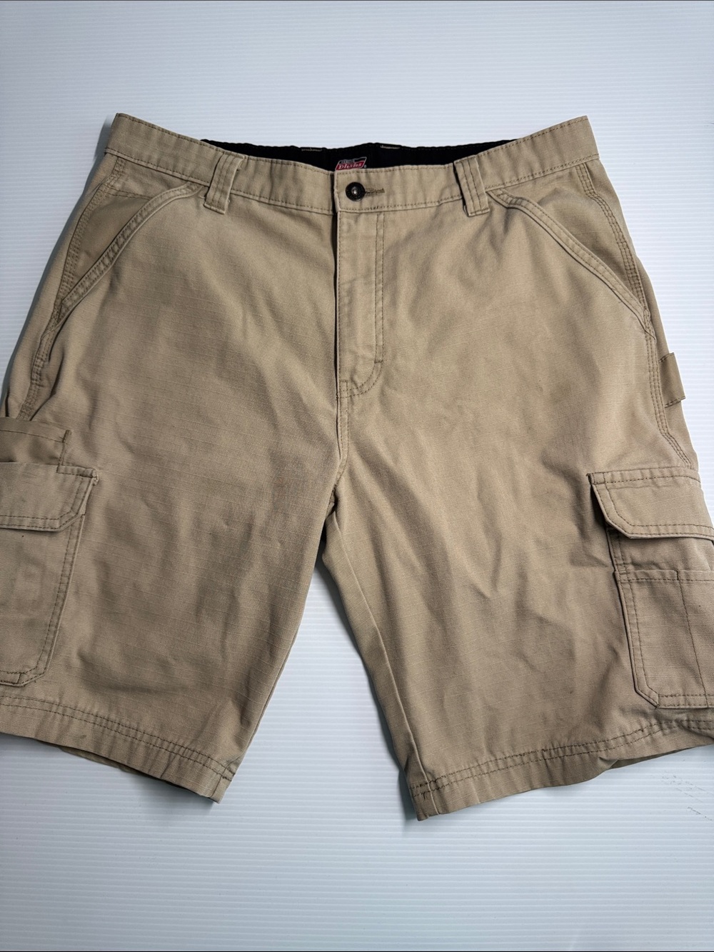 Dickies Men's Tan Cargo Shorts
